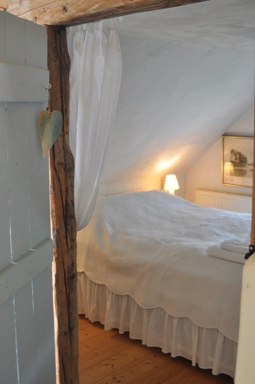 All Seasons Bed & Breakfast Kerpen  Rum bild