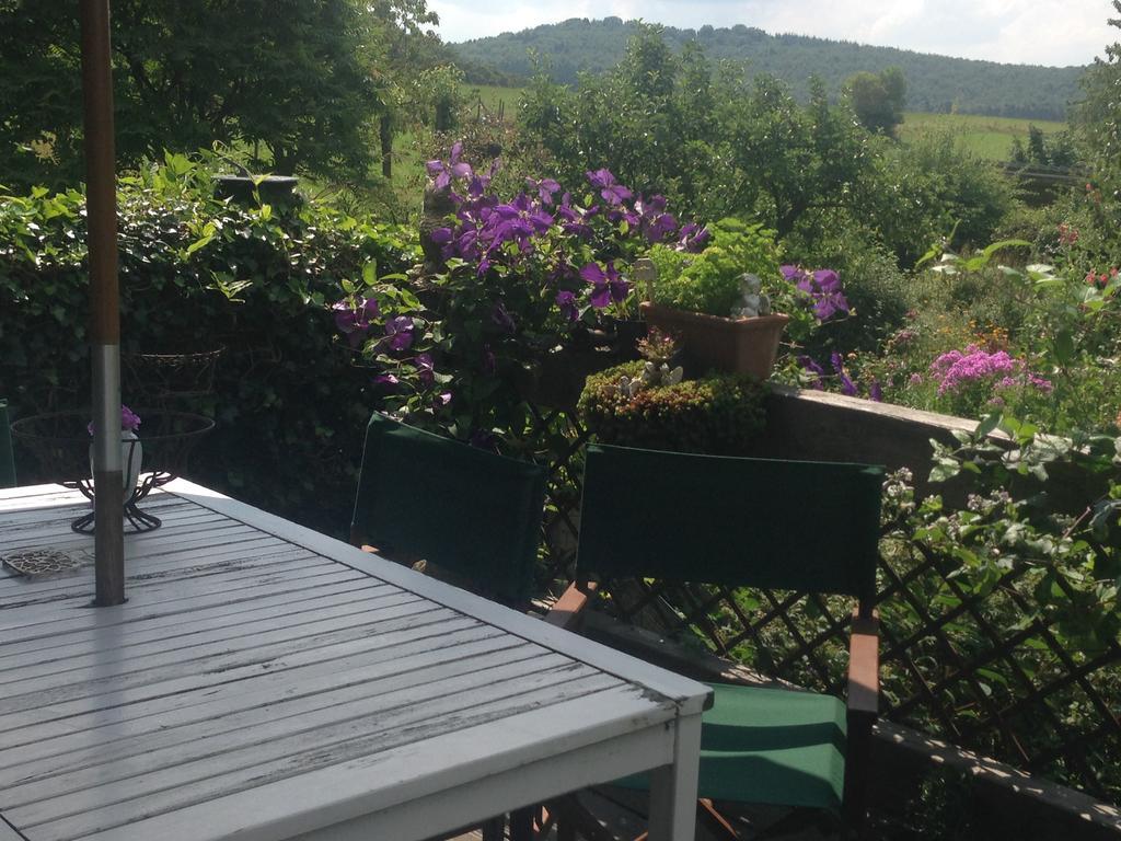 All Seasons Bed & Breakfast Kerpen  Exteriör bild