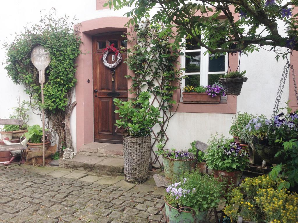 All Seasons Bed & Breakfast Kerpen  Exteriör bild